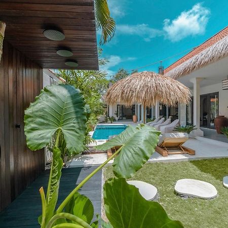 The Jungle - Luxurious & Tropical Concept - 3Br - Central Canggu Exterior photo